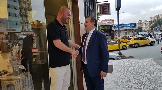 Osman Aşkın Bak'tan Pazar'da esnaf ziyareti