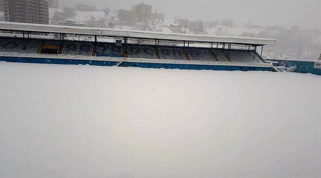 Pazarspor - Yeşılyurt Belediyespor maçı Ertelendi!