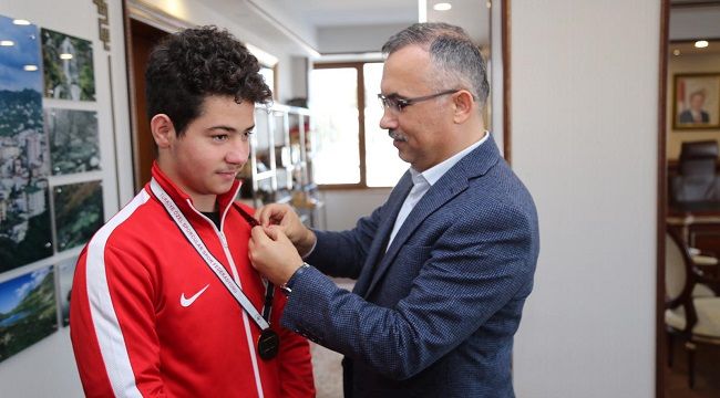 Yusuf Cihan Atasever Türkiye 1.si