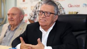 A. Mesut Yılmaz Beyin Ameliyatı Geçirdi.