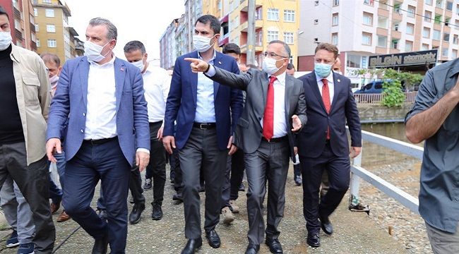 Bakan Kurum, Çayeli'inde İncelemelerde Bulundu