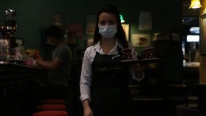 Restoran ve Kafelerin Çalışma Saatine Yönelik Kısıtlamalar Kaldırıldı