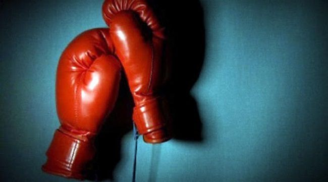 Değişik Yön ve Boyutlarıyla Boks