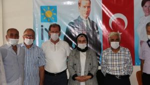 İYİ Parti Rize İl Başkanı Özyanık, Pazar'da Esnafı Ziyaret Etti