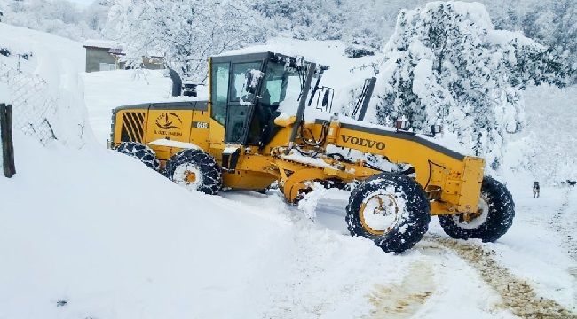 Rize'de 108 Köy Yolu Ulaşıma Kapandı