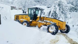 Rize'de 108 Köy Yolu Ulaşıma Kapandı