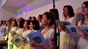 Nevruz Fındıklı'da Şarkılarla Kutlandı