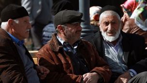 Emeklilerin Bayram İkramiyeleri Ödeniyor