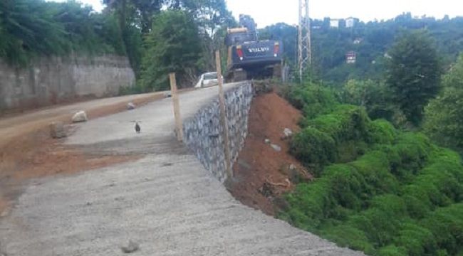 Aktepe Grup Yolunda Yol Genişletme Çalışması
