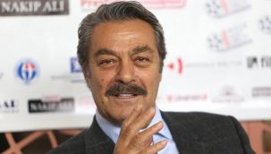 Kadir İnanır Hastaneye Kaldırıldı