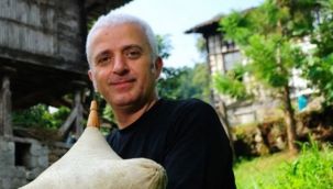 Yöresel Müziğin Öncü İsmi BİROL TOPALOĞLU