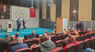 Rize'de 'Çay Yetiştirme Teknikleri' İçin Toplandılar