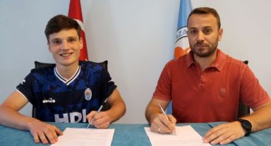 Pazarspor Belçika’dan Emre Zeycan’ ı Renklerine Bağladı
