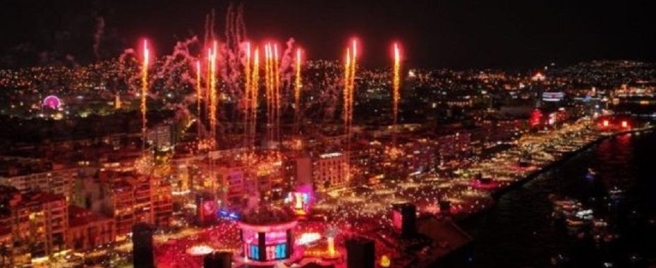 İzmir'in Kurtuluşunun 100. Yılında Tarihi Gece