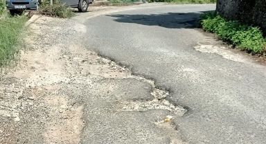 Pazar Aktepe Grup Yolu Köstebek Yuvası Gibi!