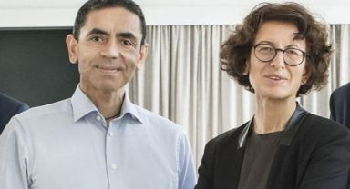 Türeci ve Şahin: Kansere Karşı Üretilen mRNa Aşıları 2030'a Kadar Hazır Olabilir