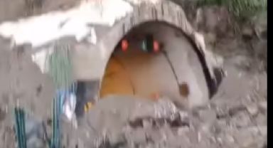 Hopa Kemalpaşa Kopmuş Tünel Girişinde Heyelan