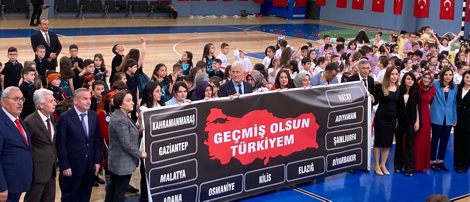 Rize Pazar'da 23 Nisan Kutlamaları İlgi Odağı Oldu