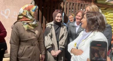 Selvi Kılıçdaroğlu Rize'de Kadınlar El Sanatları...