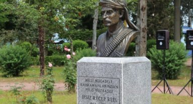İpsiz Recep Rize'deki Anıtı Başında Anıldı