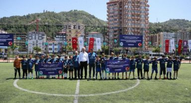 Rize Belediyesi Mahalleler Çocuk Futbol Turnuvası ve Şöleni Tamamlandı