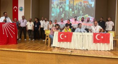 Ardeşen'de Tek Adaylı Kongre: Başkan Buçan Güven Tazeledi