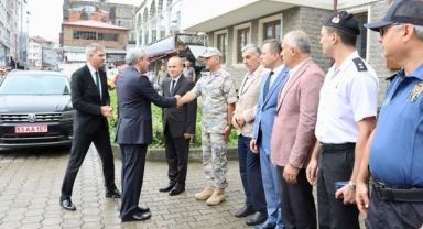 Rize Valisi İhsan Selim Baydaş Pazar’da
