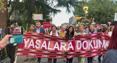 Trabzon'da Kadın Dernekleri, Baro, Sendikalar, Partiler, 'Medeni Yasa'ya Dokunma Uygula Dedi.