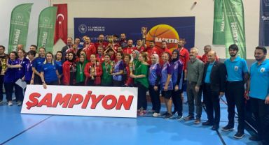 Rize İl Sağlık Müdürlüğü Kadın Masa Tenisi Takımı 100. Yıl Kamu Spor Oyunlarında Türkiye 2. si Oldu!