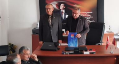 Hasan Yüksel Okutucu İl Genel Meclis Üyeliği İçin Aday Adaylık Doyasını Teslim Etti.