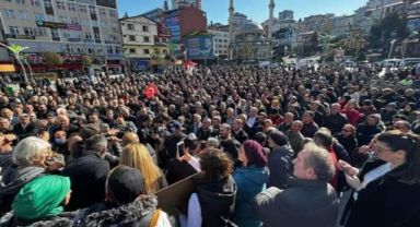 Rize'de Yüzlerce ÇAYKUR İşçisi, Kadro İçin İktidara Seslendi