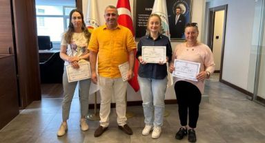 Yabancı Dil Kursiyerleri Sertifikalarını Aldı