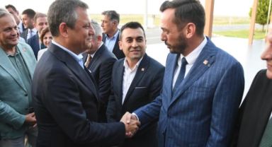 CHP Genel Başkanı Özgür Özel, Altınordu'da Fındık Topladı