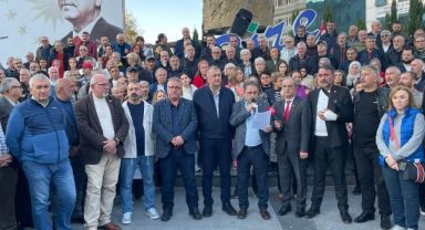 CHP Rize İl Örgütü Ahmet Özer İçin Protesto Eylemi Düzenledi