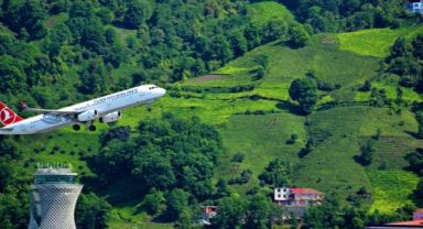 Rize Uçağı Erzurum’a Zorunlu İniş Yaptı, Yolcular Karayoluyla Rize’ye Döndü