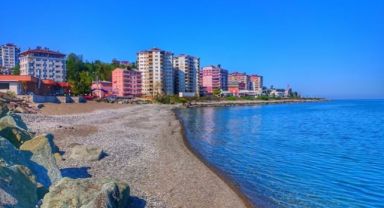 Rize’de Denize Girilebilecek Yüzme Alanları Belirlendi