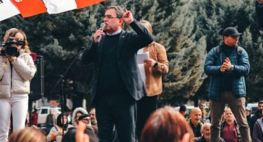 CHP Rize İl Başkanı Saltuk Deniz’den Çay Kanunu Çağrısı: 