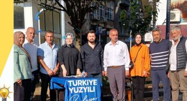 AK Parti Pazar İlçe Başkanlığı’ndan 15 Temmuz Meydanı’nda Stant Çalışması