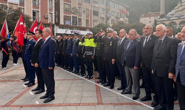 Pazar’da Atatürk Saygı ve Özlemle Anıldı