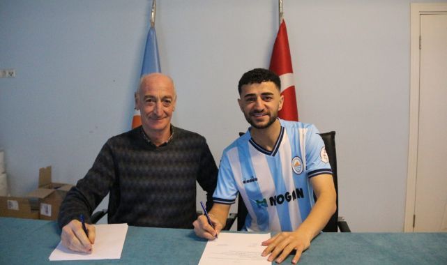 Pazarspor İki Forvetle İmzaları Attı